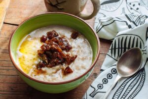Frühstücks Porridge - Ein warmes Frühstück